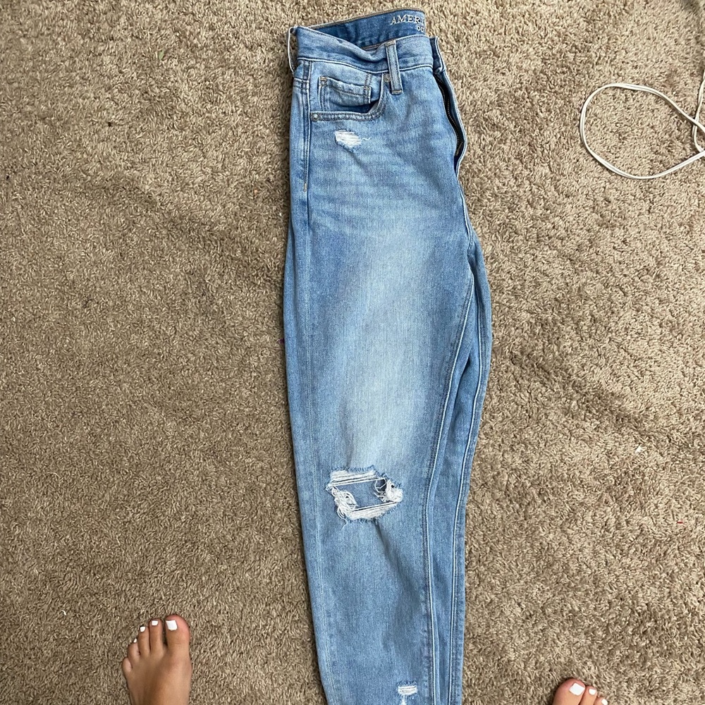 American Eagle mom jeans